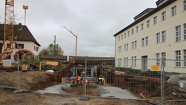 Die Bauarbeiter arbeiten an der Unterführung am Bahnhof Eggolsheim sind nun beendet. Foto: Ronald Heck/Archiv