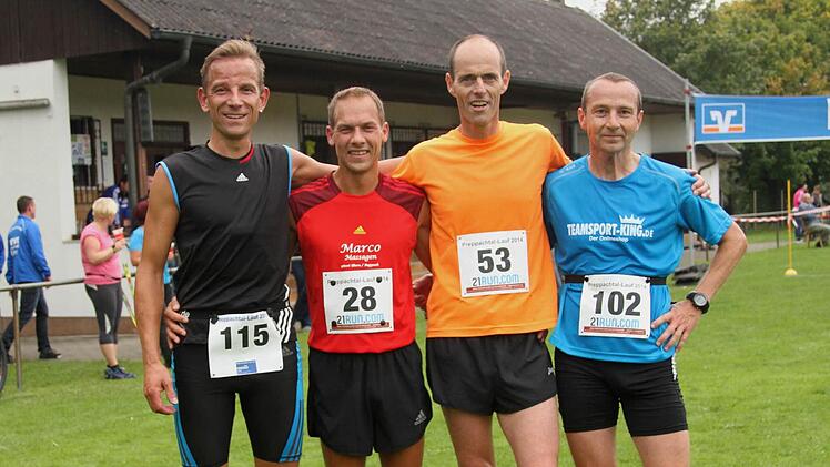 Die Erstplatzierten des Preppachtal-Laufes über 13,5 Kilometer mit (von links) Markus Linzmayer (AF Personal-Training), Sieger Ralf Häfner (Team Hofff Ebern), Uli Pfuhlmann (LG Haßberge) und Berthold Bedenk (TV Zeil).