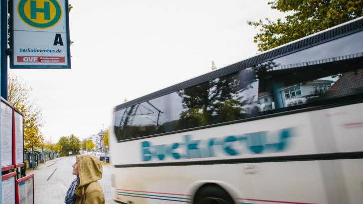 Im neuen Schuljahr soll beim Bus- und Zugverkehr zunächst auf das Konzept zurückgegriffen werden, das zum Ende des vergangenen Schuljahrs zu Tragen kam. Foto: Archiv/Hendrik Steffens