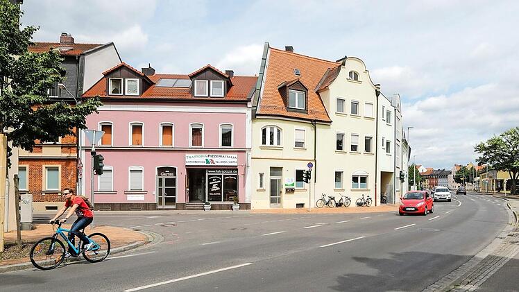 In Richtung Siechenkreuzung ist die Magazinstraße bald Einbahnstraße. Links die Einmündung in die Jäckstraße.  Foto: Matthias Hoch