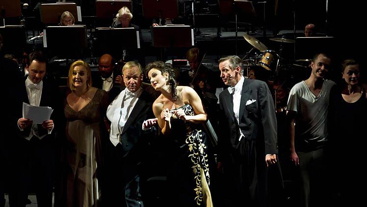 Impressionen vom Gala-Abend des Coburger Landestheaters.Foto: Jochen Berger