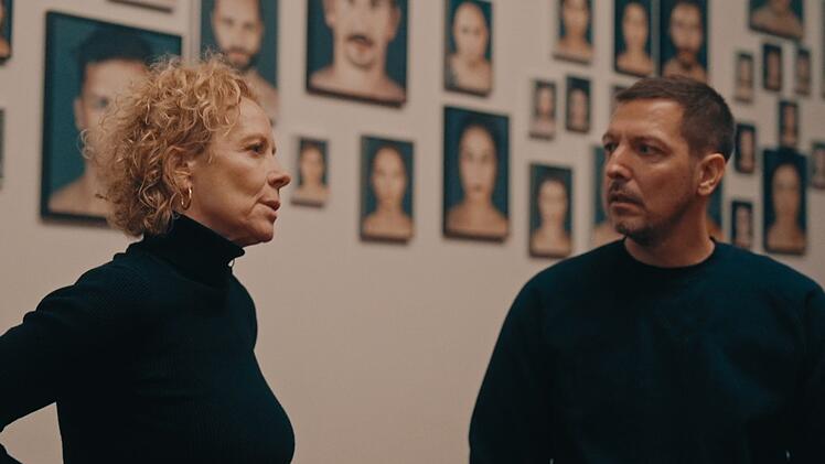 Katja Riemann will in "German Guilt" mit Thilo Mischke mehr &uuml;ber das Schicksal ihrer Gro&szlig;mutter herausfinden.