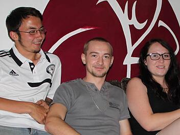 Sie bringen sich ein: Alexander Mametov, Viktor Barwich und Jana Schäfer gehören dem neuen Vorstand der Jugendbewegung an. Foto: Ulrike Müller