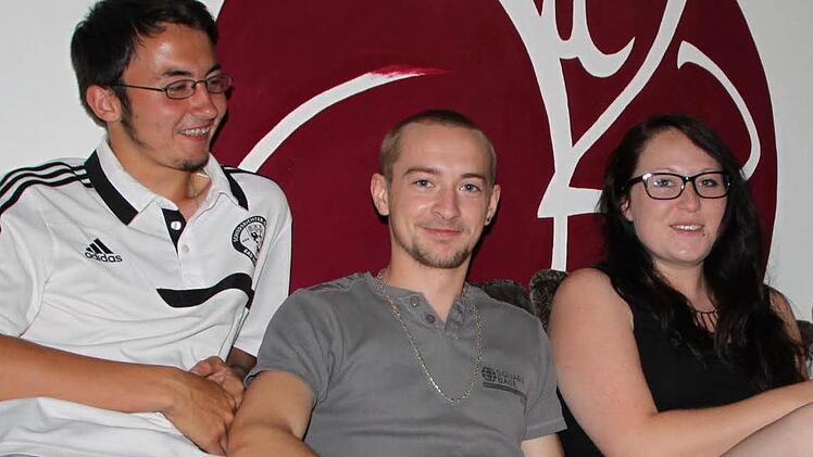 Sie bringen sich ein: Alexander Mametov, Viktor Barwich und Jana Schäfer gehören dem neuen Vorstand der Jugendbewegung an. Foto: Ulrike Müller