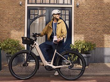 Riese & M&uuml;ller, Cube & Co: Trekking E-Bikes im gro&szlig;en Vergleich