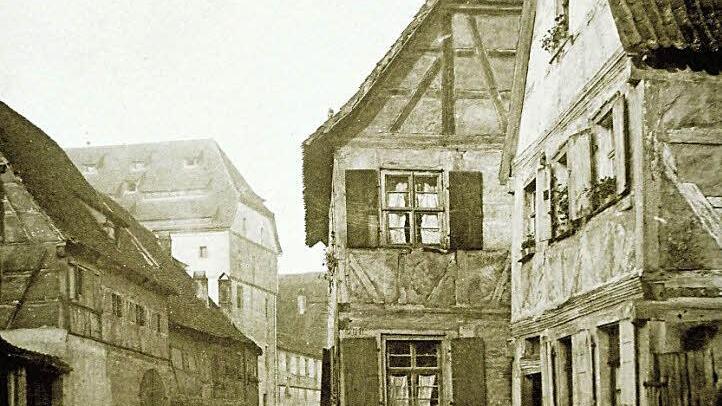 So sah das Forchheimer Fachwerkbau Krottental 3 in den 1890ern aus.   Repros: Reinhold Glas