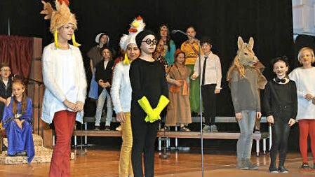 Das musikalische Märchen "Aglaia" präsentierte der Musicalchor "Junge Stimmen". Auch die Tiere am Hof des Königs wünschen sich, dass die wunderschöne Prinzessin Aglaia wieder lacht und glücklich ist.