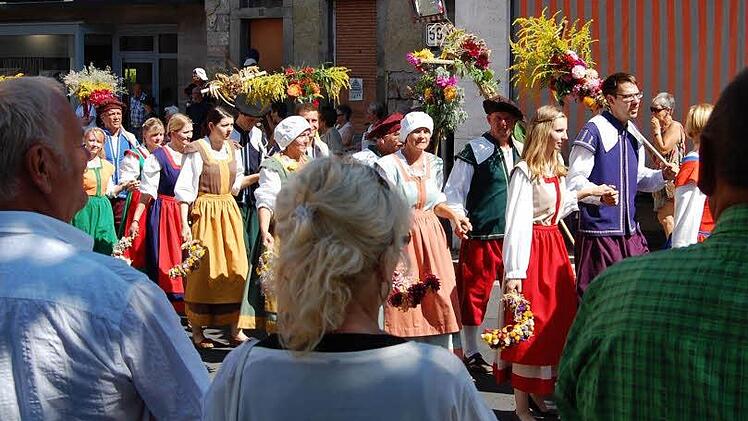 Beim Festumzug durch Münnerstadt. Foto: Sigismund von Dobschütz