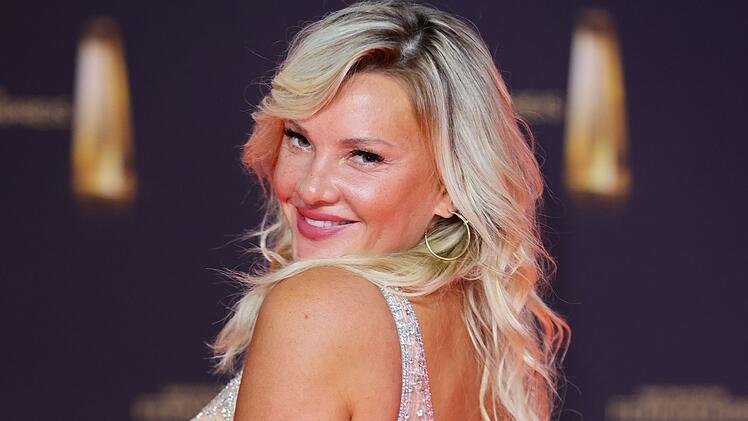 In ihrem Podcast sprachen Evelyn Burdecki (Bild) und Laura Karasek darüber, wegen welcher "körperlicher Makel" sie bereits eine Beziehung beendet haben.