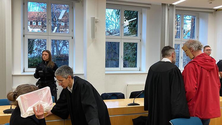 Prozessauftakt um mutmaßliche Geiselnahme in Erfurt