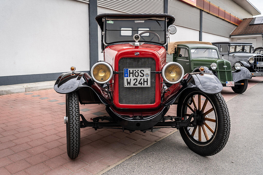 Einzigartige, historische Automobile aus der Vorkriegszeit konnten bewundert werden!