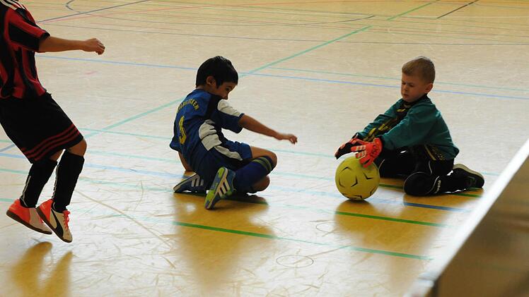 Schnappschüsse vom U-7-Turnier in der Saaletalhalle. Foto: ssp