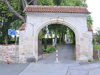 Für den Friedhof an der Eisfelder Straße möchte die Verwaltung ein Nutzungskonzept für die Zukunft erarbeiten lassen. Rainer Lutz