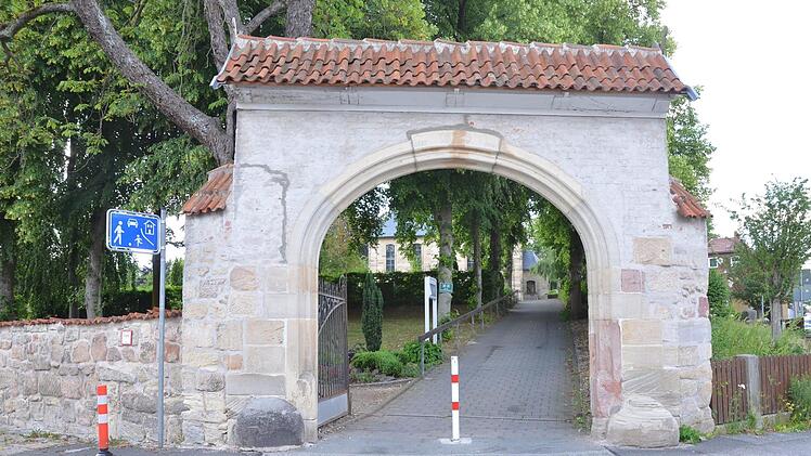 Für den Friedhof an der Eisfelder Straße möchte die Verwaltung ein Nutzungskonzept für die Zukunft erarbeiten lassen. Rainer Lutz