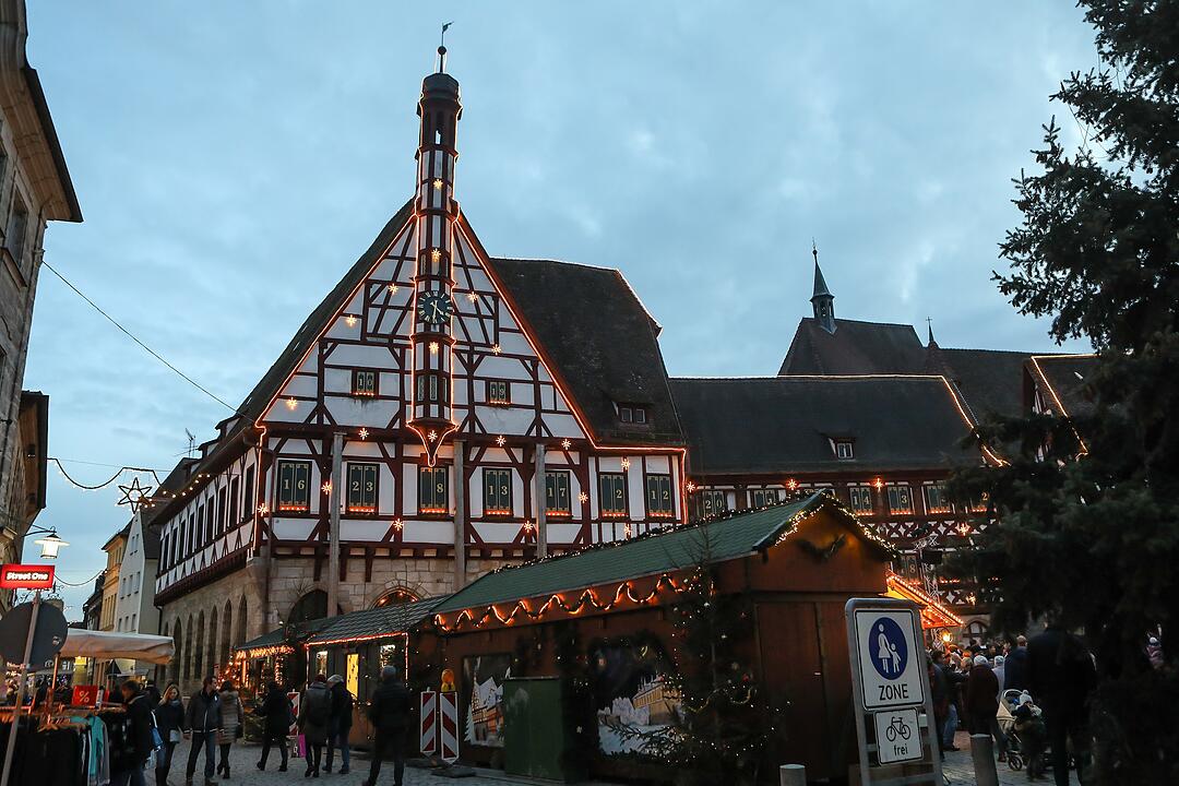 Der Forchheimer Weihnachtsmarkt ist eröffnet
