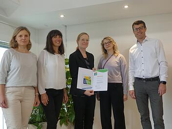 Landkreis Forchheim: Firma aus der Region für Engagement im Klimaschutz geehrt
