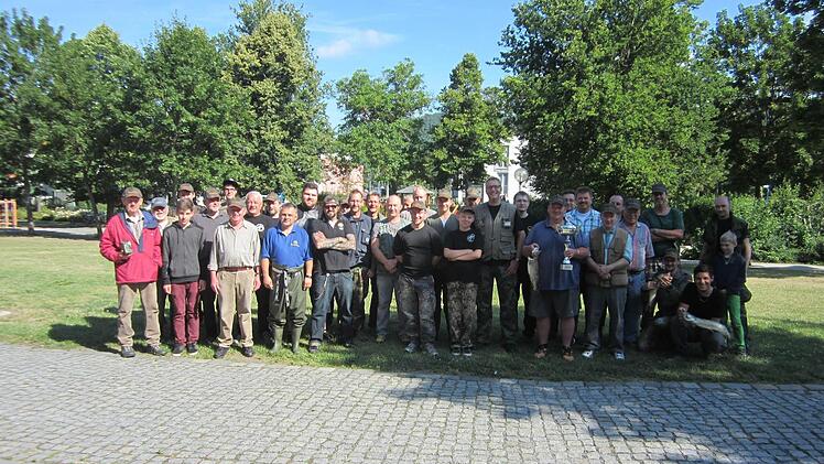 Beim Altstadtfischen machten wieder viele Angler mit.