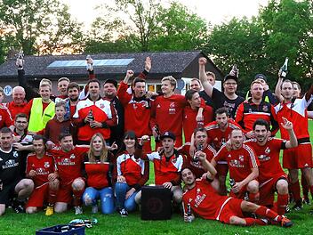 Die Kirchleuser Kicker kehren nach dreij&auml;hrigem A-Klassen-Dasein in die Kreisklasse zur&uuml;ck. Fotos: Monika Limmer