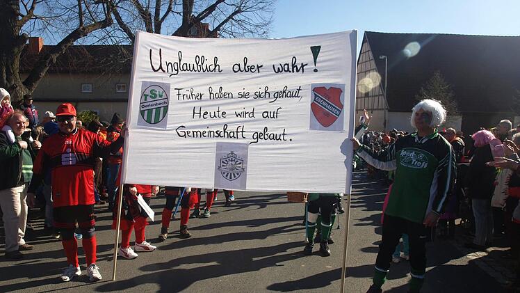 Faschingsumzug in Ebenhausen.  Foto: Stefan Geiger