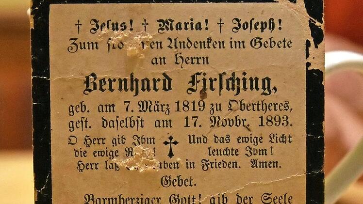 Das älteste Sterbebild in der Sammlung stammt von Bernhard Firsching, der 1893 gestorben ist.