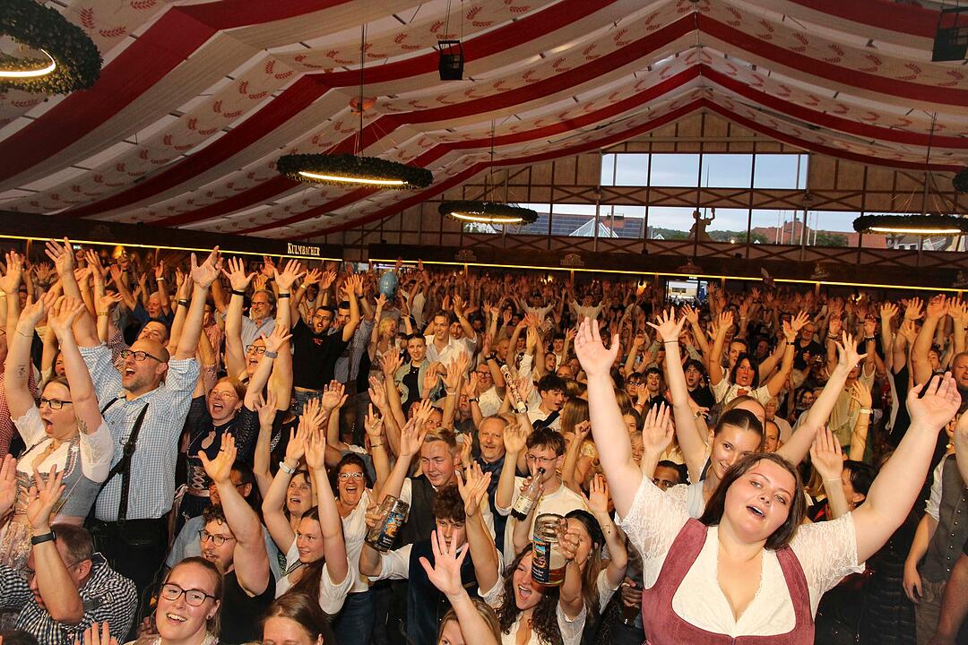 Radspitz &ndash; &bdquo;Ab geht die Party &ndash; und die Party geht ab!&ldquo;