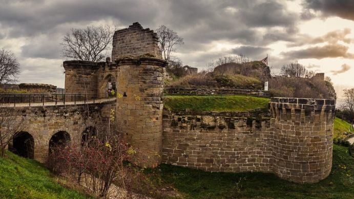 Die Burgruine Altenstein - ein beliebtes Ausflugsziel in den Haßbergen. Foto: Marcel_R/infrankenpix.de