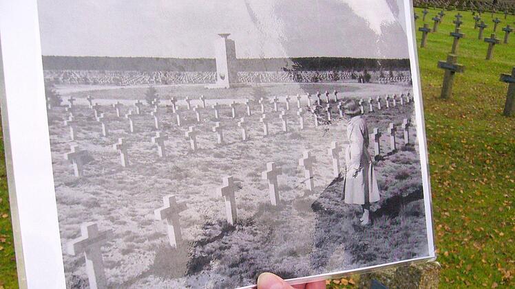 Wie vor rund 60 Jahren der Soldatenfriedhof Lommel ausgeschaut hat, zeigt diese alte Aufnahme. Inzwischen sind auf dem rund 16 Hektar großen Gelände rund 600 Bäume gepflanzt. Foto: Friedhofsverwaltung Lommel