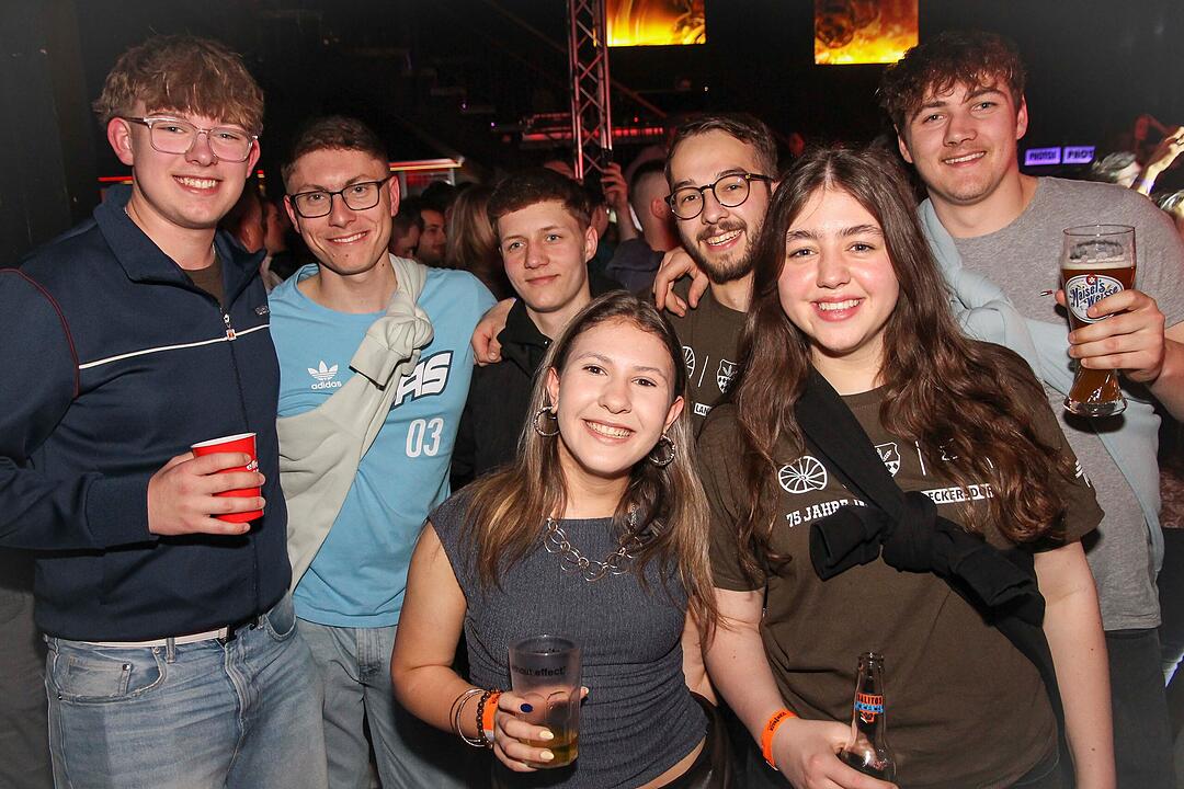 RADSPITZ live im Schwingen Nightlife