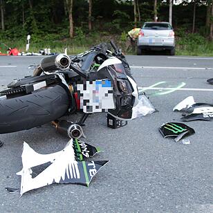 Schwerer Motorradunfall in Feucht