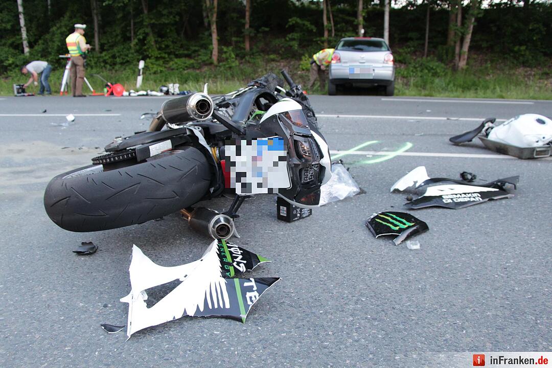 Schwerer Motorradunfall in Feucht