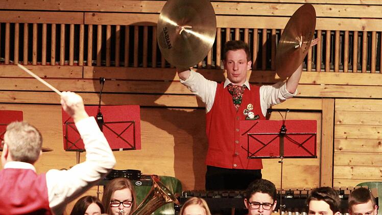 Impressionen vom Konzert des Jugendorchesters und des Musikvereins Rödental in der Franz-Goebel-Halle.Foto: Jochen Berger