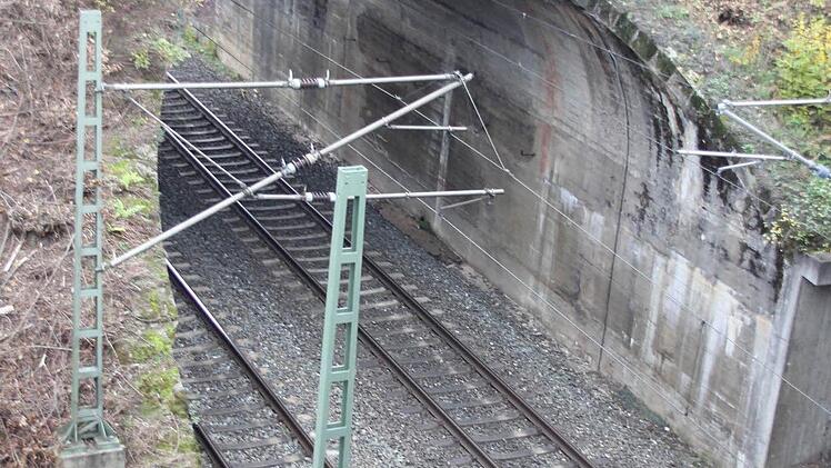Die alte Fußgängerbrücke bei der Südbrücke in Kronach Foto: Friedwald Schedel
