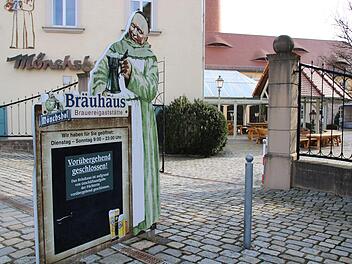 "Vorübergehend geschlossen" hat das Mönchshof-Bräuhaus in der Blaich.Foto: Jochen Nützel