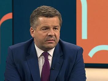 Sachsen-Anhalts Ministerpr&auml;sident Sven Schulze war am Montagabend im ntv-Talk "Pinar Atalay" zu Gast.