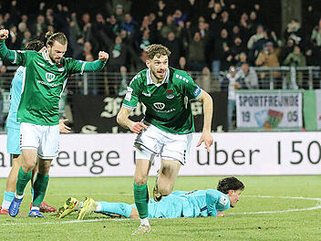Mutig aufgestellt: FC 05 Schweinfurt schl&auml;gt Viktoria K&ouml;ln
