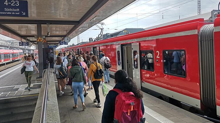 Landkreis Kulmbach: VGN-Beitritt erm&ouml;glicht Sch&uuml;lern 365-Euro-Ticket - Landratsamt mit wichtigen Infos