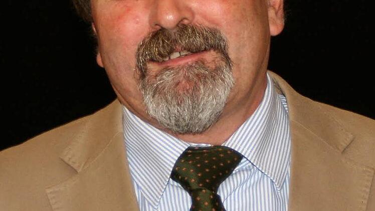 Hauptkonservator Ulrich Kahle vom Landesamt für Denkmalpflege hat keine Chance gesehen, die ehemalige Textilfabrik Hensel & Mortensen sinnvoll und denkmalverträglich als Lebensmittelmarkt umzunutzen.