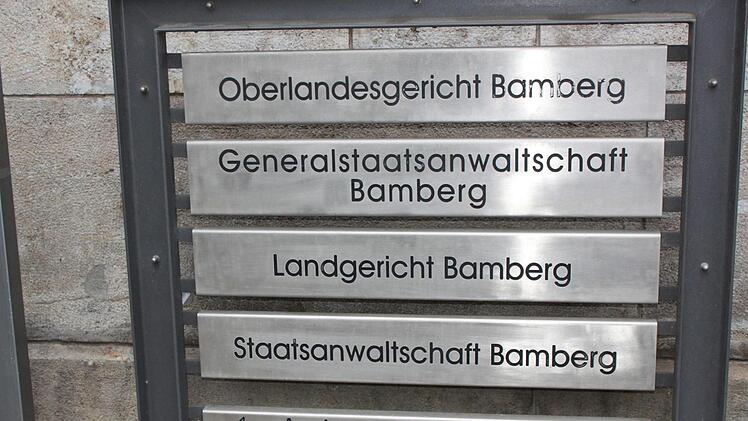 Vor dem Landgericht Bamberg wird derzeit gegen einen Asylbewerber verhandelt, der einen Mitbewohner mit dem Messer angriff. Foto: Stefan Fößel