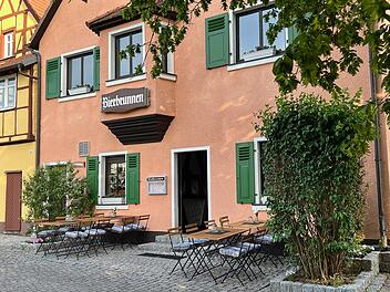 Seit &uuml;ber 40 Jahren dient er als verl&auml;sslicher Treffpunkt in der Fr&auml;nkischen Schweiz f&uuml;r Menschen, die eine entspannte und unkomplizierte Atmosph&auml;re sch&auml;tzen.