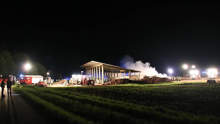 Eindrücke vom Brand in Haard in der Nacht auf Sonntag. Foto: Ralf Ruppert