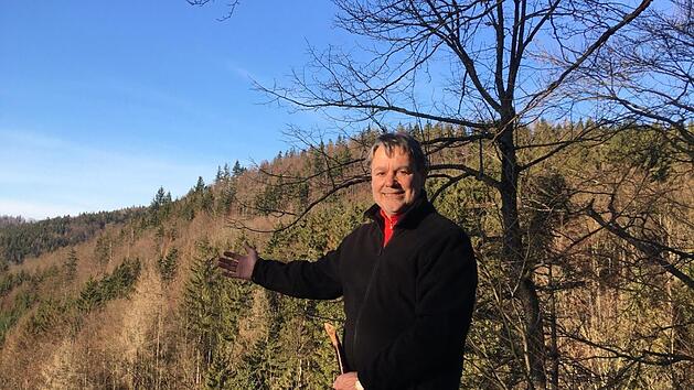 Der amtierende B&uuml;rgermeister Gerhard Wunder liebt die Natur seiner Heimat, wie das Langenautal bei Steinwiesen.  Foto: privat