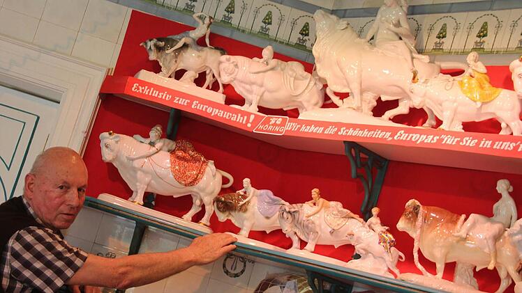 Zehnmal Europa auf dem Stier. Rudi Höring ist stolz auf seine Prachtstücke. Foto: Marco Meißner