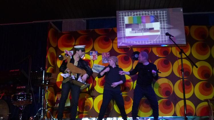 Impressionen vom Wartenfelser Pfarrfasching. Foto: Klaus-Peter Wulf