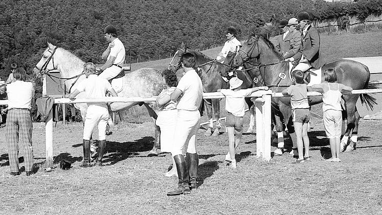Impressionen vom Reitturnier in Detter 1988.