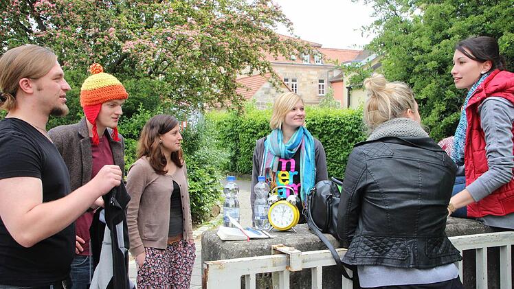 Mit dem Ticken seines Weckers während der Prüfung hat Christoph (links) nicht alle seine Mitschüler erfreut.