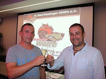 Michael Rosin (von links) löst Vassili Ledin als Vorsitzenden ab. Foto: Ralf Ruppert