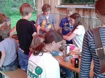 Die Umweltschule "SchlöNZ" wird in Zukunft auch ein Treffpunkt für die Jugendgruppe sein.  Foto: Wolfgang Schenker