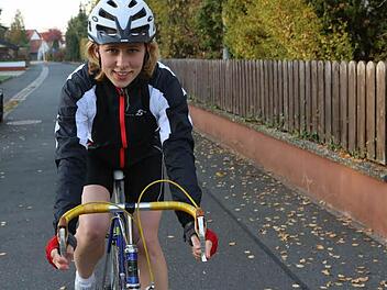 900 Kilometer in neun Tagen will Monika Schmitt auf dem Fahrrad schaffen. Die 29-jährige Hirschaiderin umrundet die Insel Taiwan. Foto: Barbara Herbst