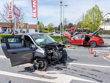 Frontalkollision auf Staatsstraße im Kreis Bamberg