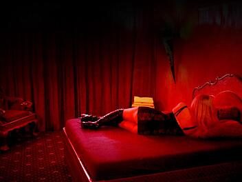 Ein Freier hat in einem Bordell an der Frauentormauer in N&uuml;rnberg eine Prostituierte ausgeraubt. Allerdings hinterlie&szlig; er DNA-Spuren. Symbolfoto: Oliver Berg dpa/lnw